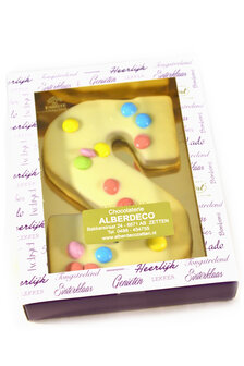 Gevulde praline letter S wit