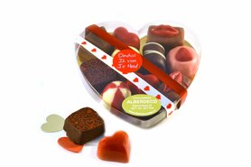 Doorzichtig hart gevuld met Hartjesbonbons en Valentijn bonbons